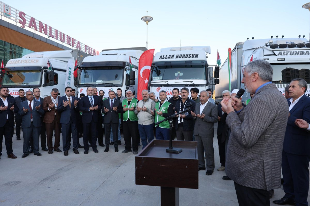 Gazze için Şanlıurfa’dan yola çıkan yardım konvoyu dualarla uğurlandı