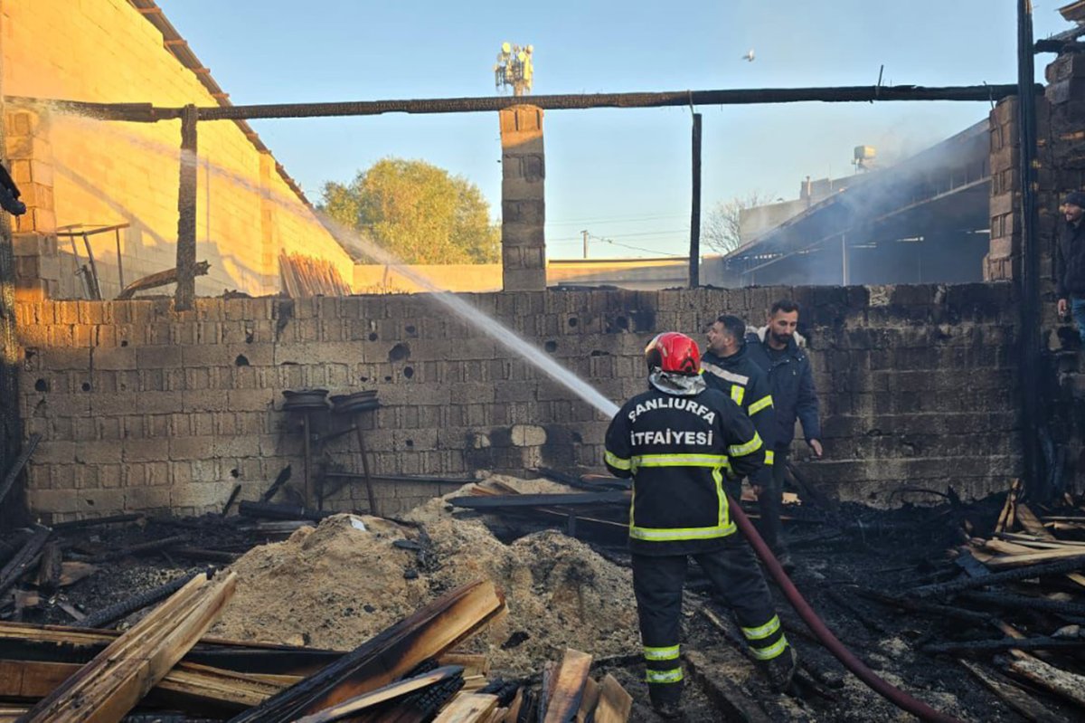 Şanlıurfa’da iş yeri yangını kontrol altına alındı