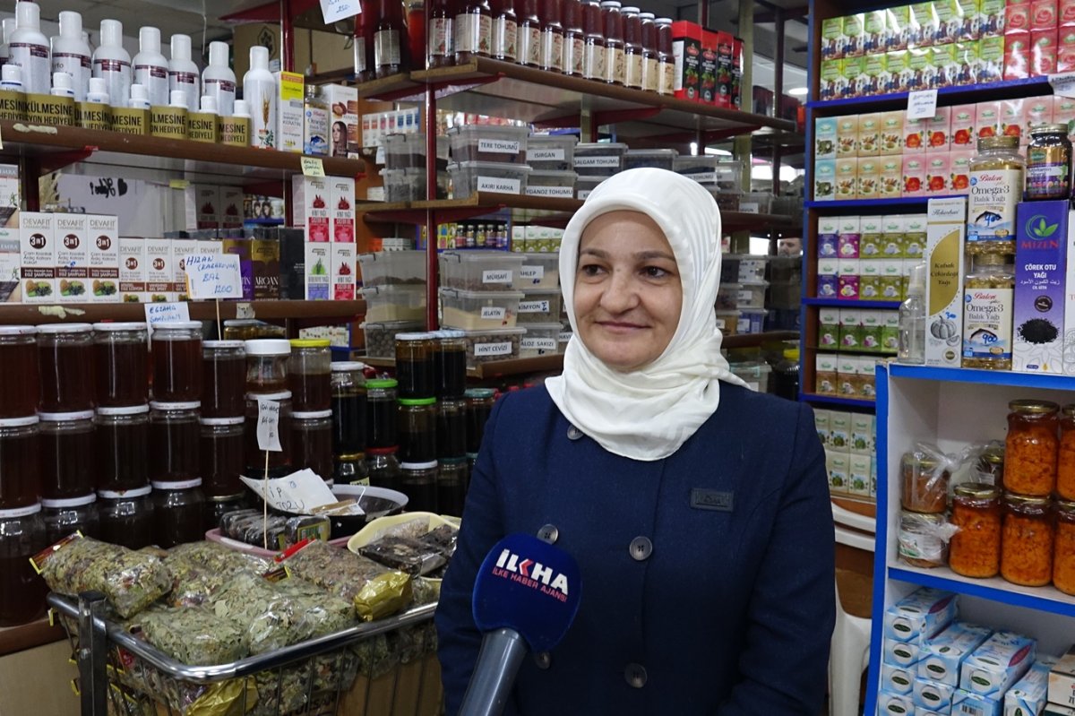 Soğuyan hava aktarlara yoğunluk getirdi: Kış çaylarına ilgi artıyor