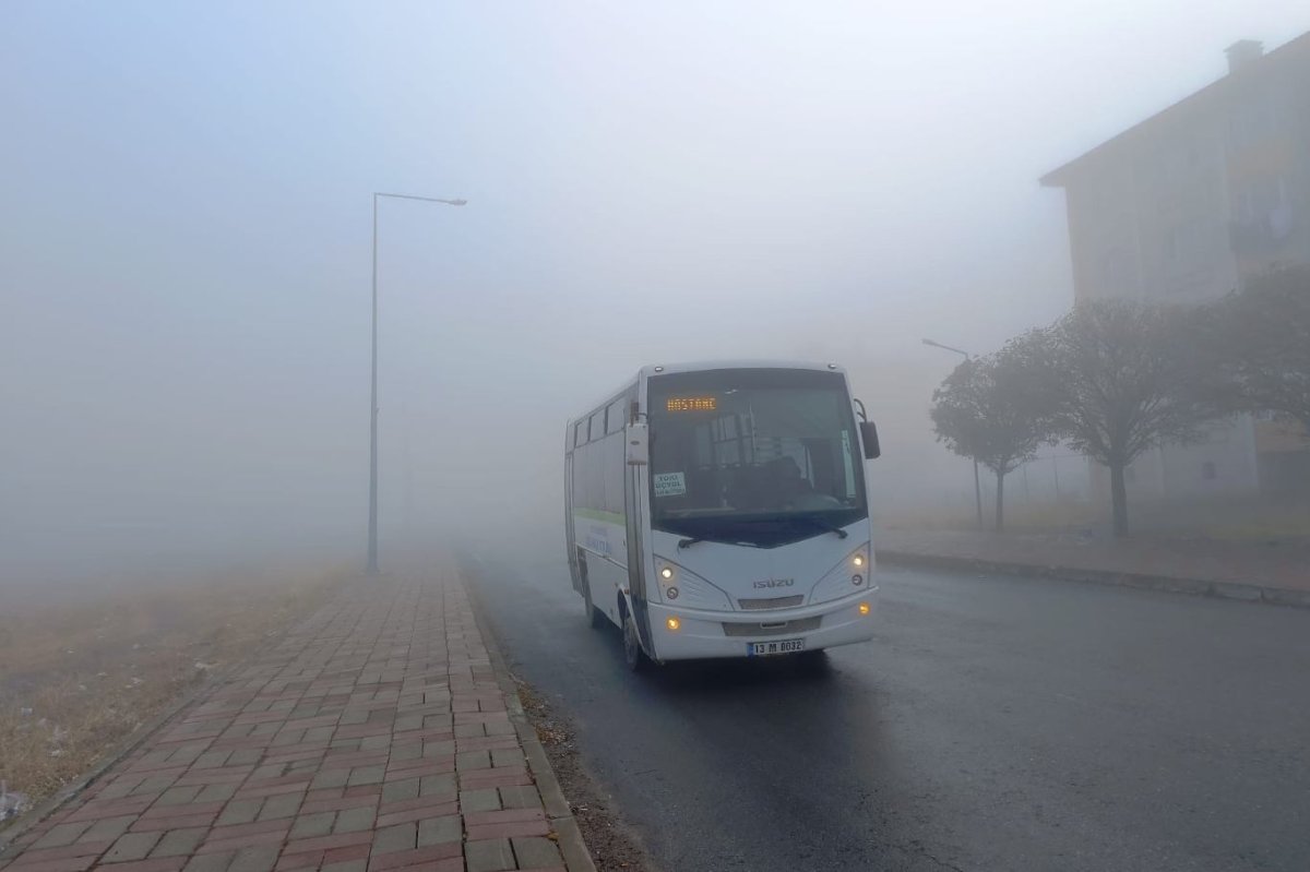 Bitlis’te yoğun sis etkili oluyor