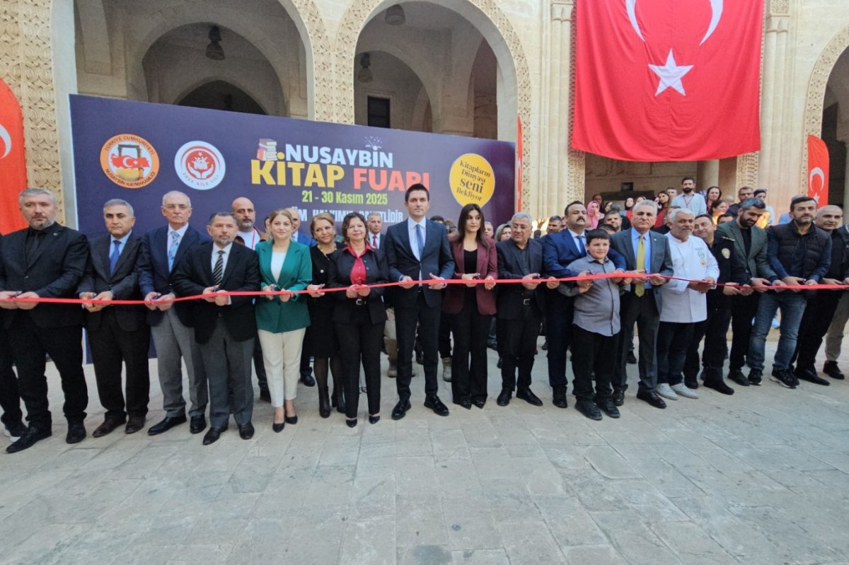 Nusaybin Kitap Fuarı'na yoğun ilgi