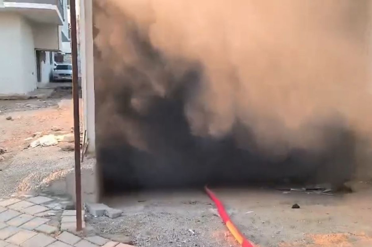 Batman’da mobilya atölyesinin bodrum katında yangın paniği