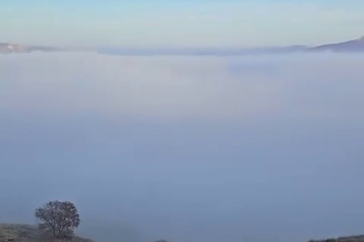 Malatya'da Tohma Çayı'na inen sis deniz manzarası oluşturdu