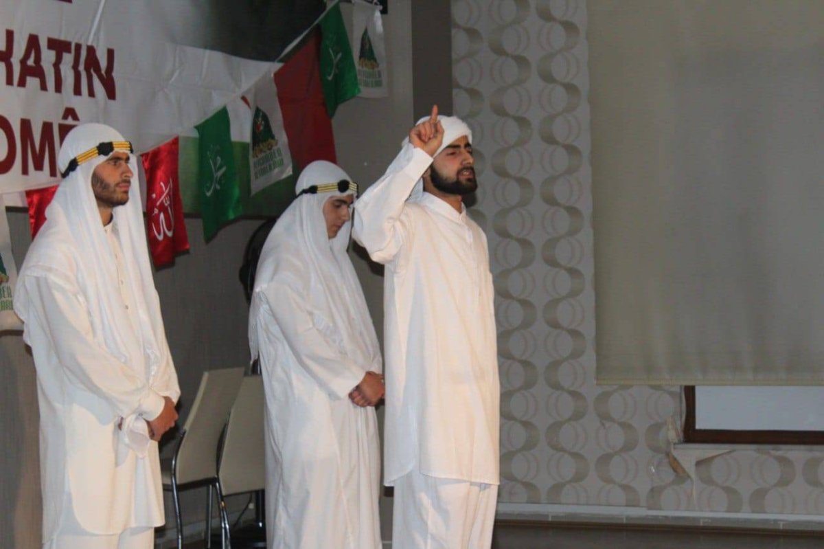 Peygamber Sevdalıları Derneği tarafından "Yolumuzu Aydınlatan Yıldızlar" programı düzenlendi