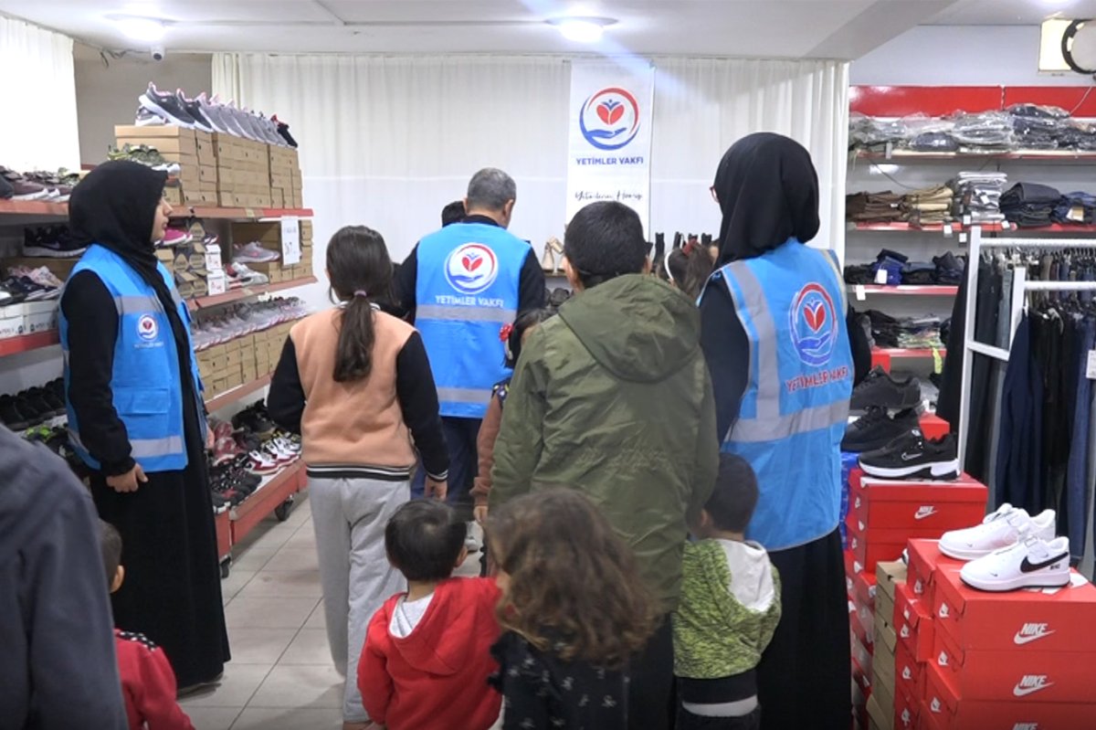 Şanlıurfa Yetimler Vakfı yüzlerce yetime kışlık giyim yardımında bulundu