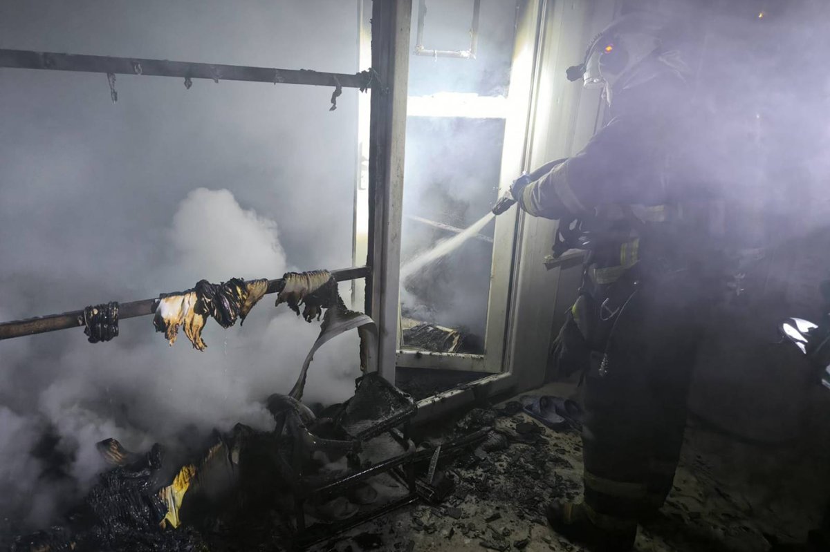 Yangında mobil mescit kullanılamaz hale geldi