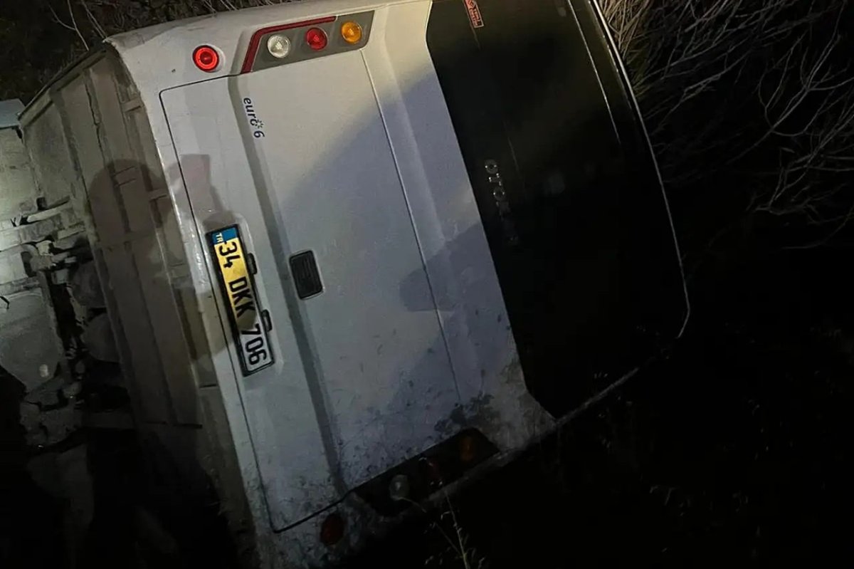 Maden işçilerini taşıyan servis uçuruma yuvarlandı: 2'si ağır 15 yaralı