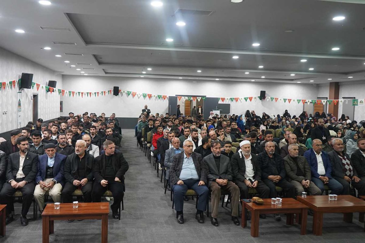 Konya’da “Yolumuzu Aydınlatan Yıldızlar” programı düzenlendi