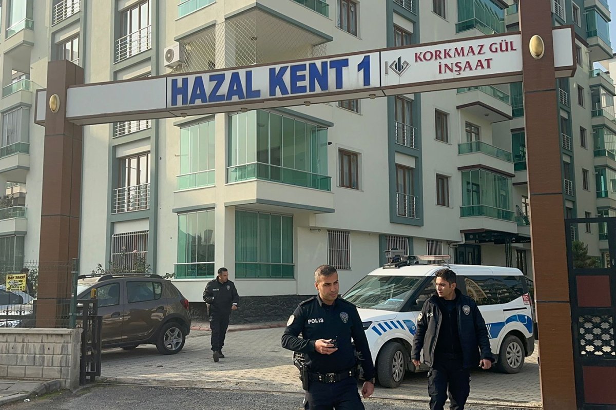 Çalıntı araçla geldikleri Malatya’da yakayı ele verdiler
