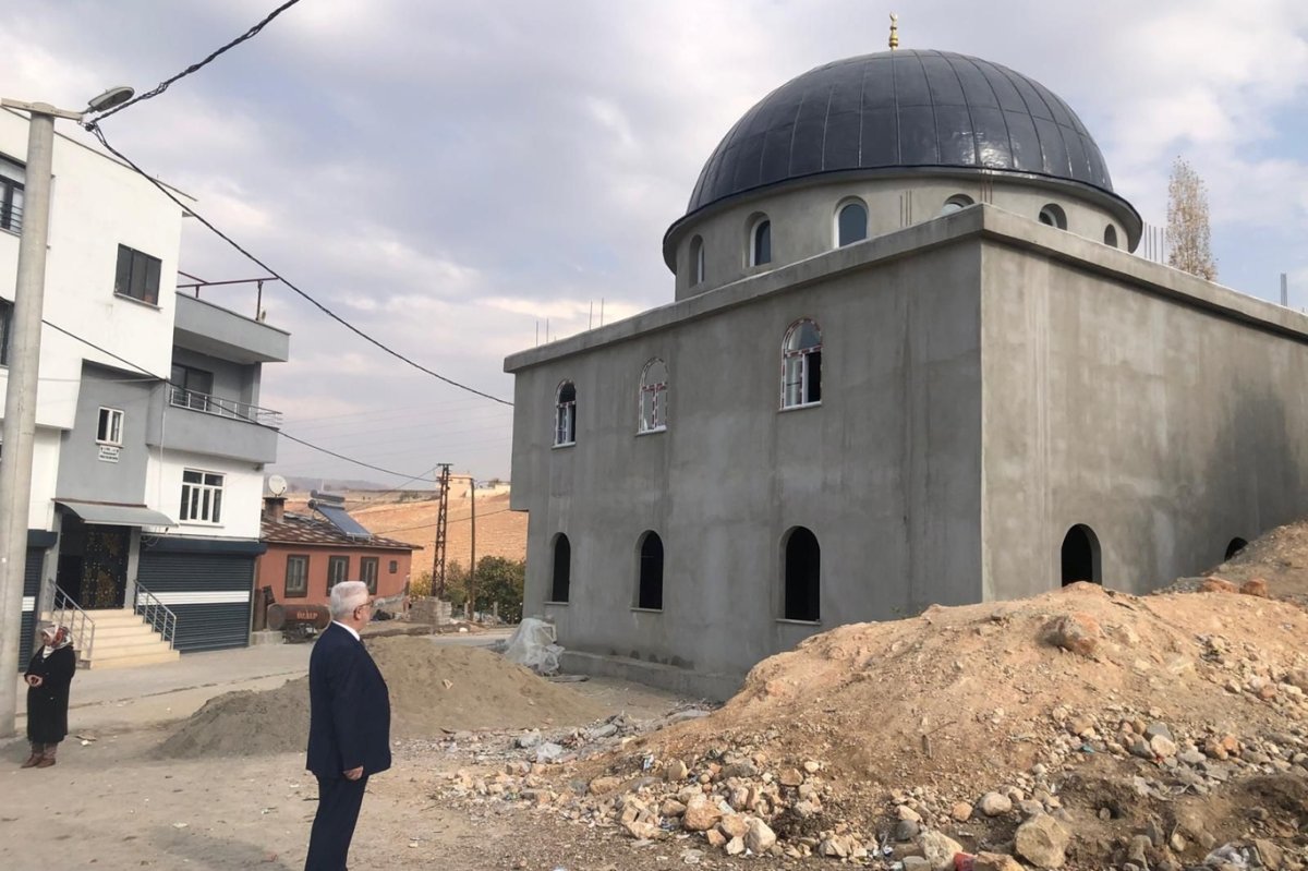Siirt İl Müftüsü Pinal, cami ve Kur’an kursu inşaatlarını yerinde inceledi