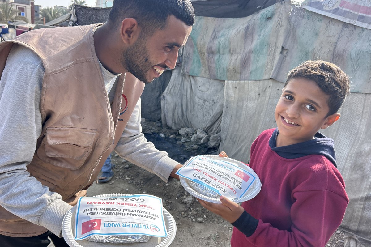 Yetimler Vakfı, Gazze'de sıcak yemek seferberliğini sürdürüyor