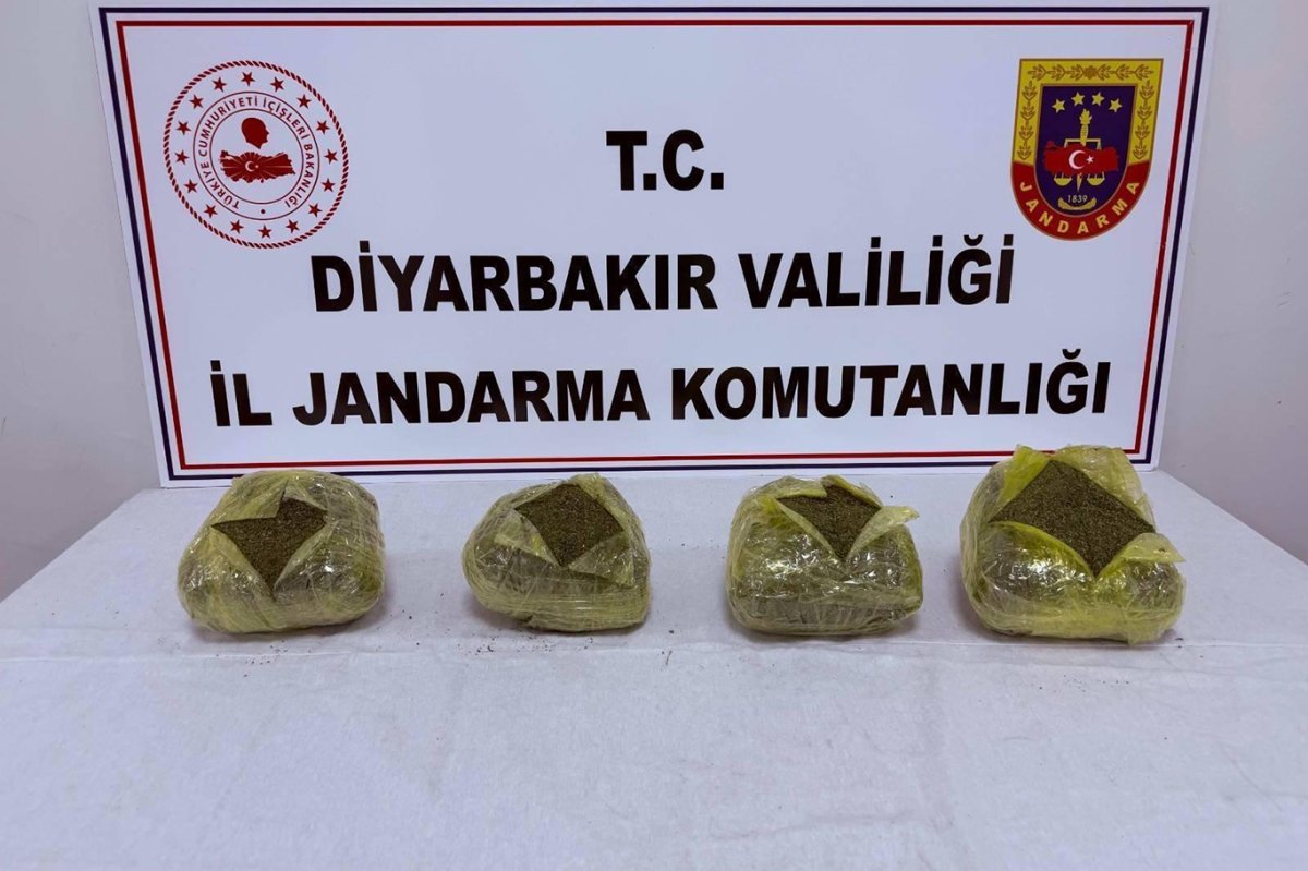 Diyarbakır'da 38 kilogram esrar ele geçirildi