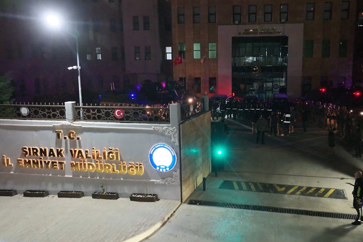 Şırnak’ta uyuşturucu satıcılarına şafak operasyonu: 20 gözaltı