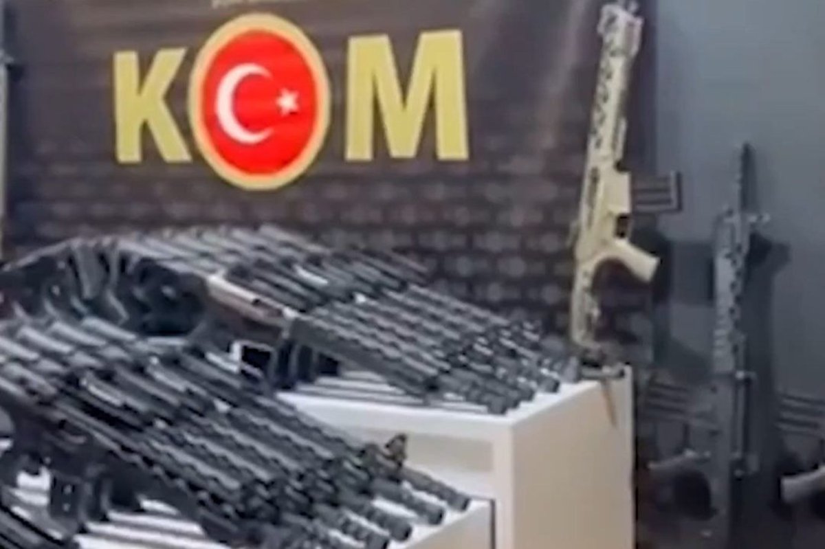 Bursa’da ruhsatsız silah operasyonu: 118 tüfek ele geçirildi