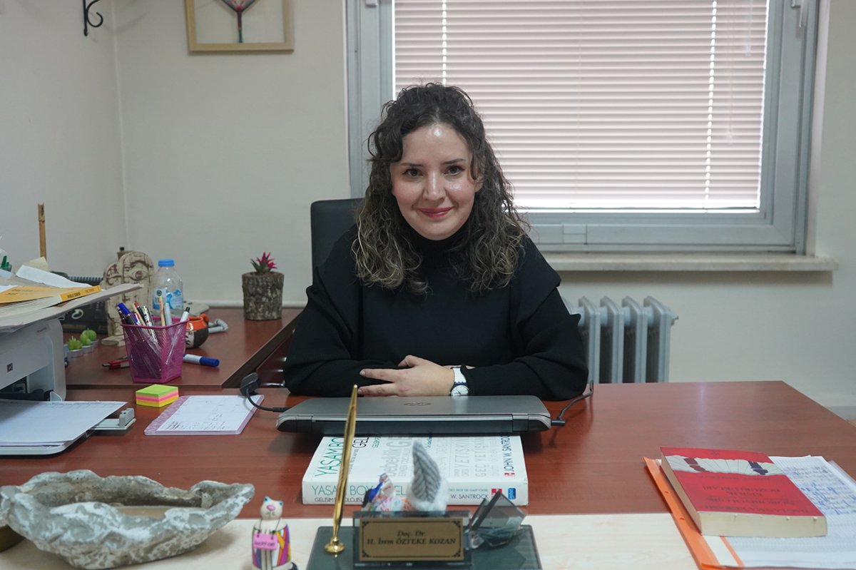 Doç. Dr. Kozan: Çocuklarda aşırı ekran kullanımı gelişimi tehdit ediyor