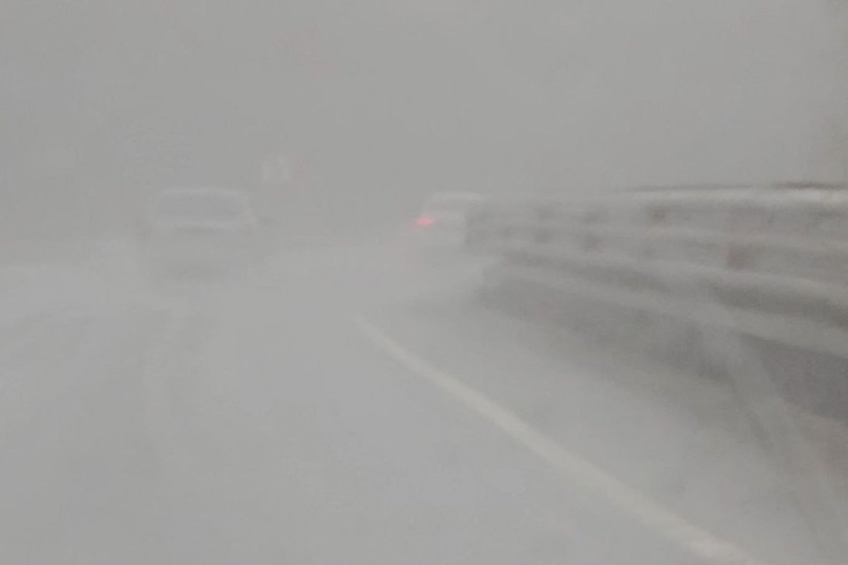 Bursa’da görüş mesafesi düştü: Kentte gelen araçlar sis nedeniyle zor anlar yaşadı