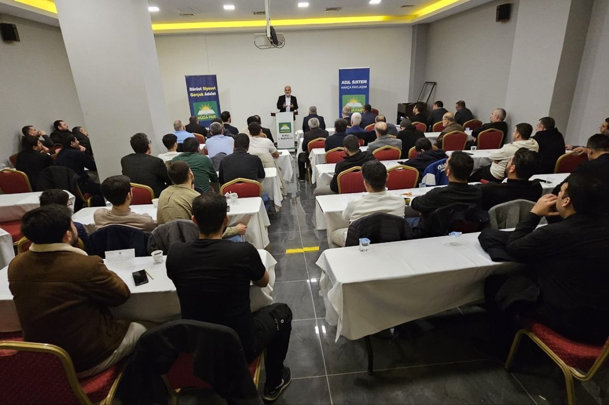 HÜDA PAR yılsonu değerlendirme kampını Genel Başkan Yapıcıoğlu'nun katılımıyla Afyonkarahisar'da gerçekleştirdi