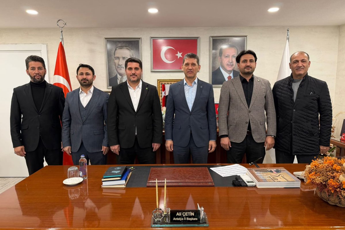 HÜDA PAR'dan AK Parti Antalya İl Başkanlığına ziyaret