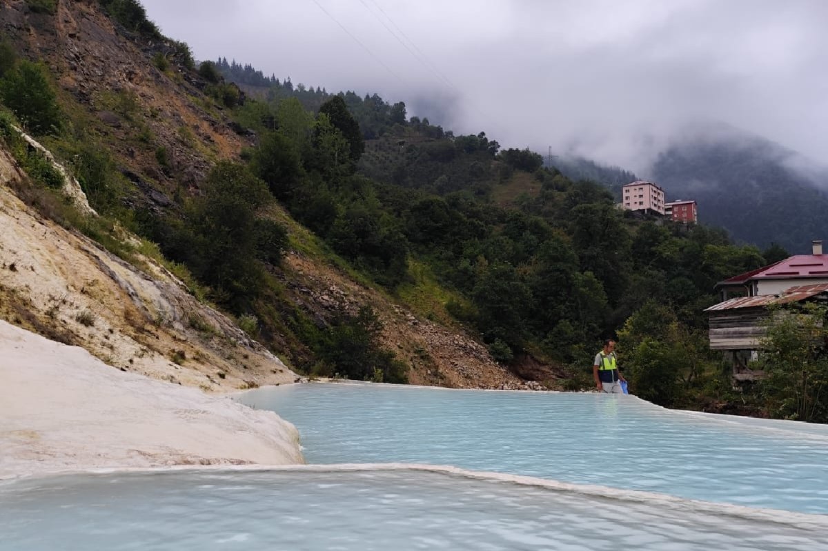 Giresun’daki Göksu Travertenleri ilgi görmeye devam ediyor