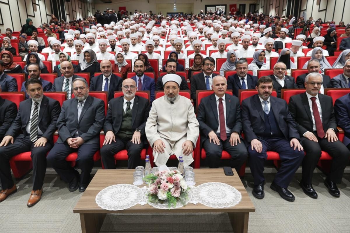 Arpaguş: Zorlu süreçten çıkışın yolu Kur’an ve Sünnete sarılmaktır