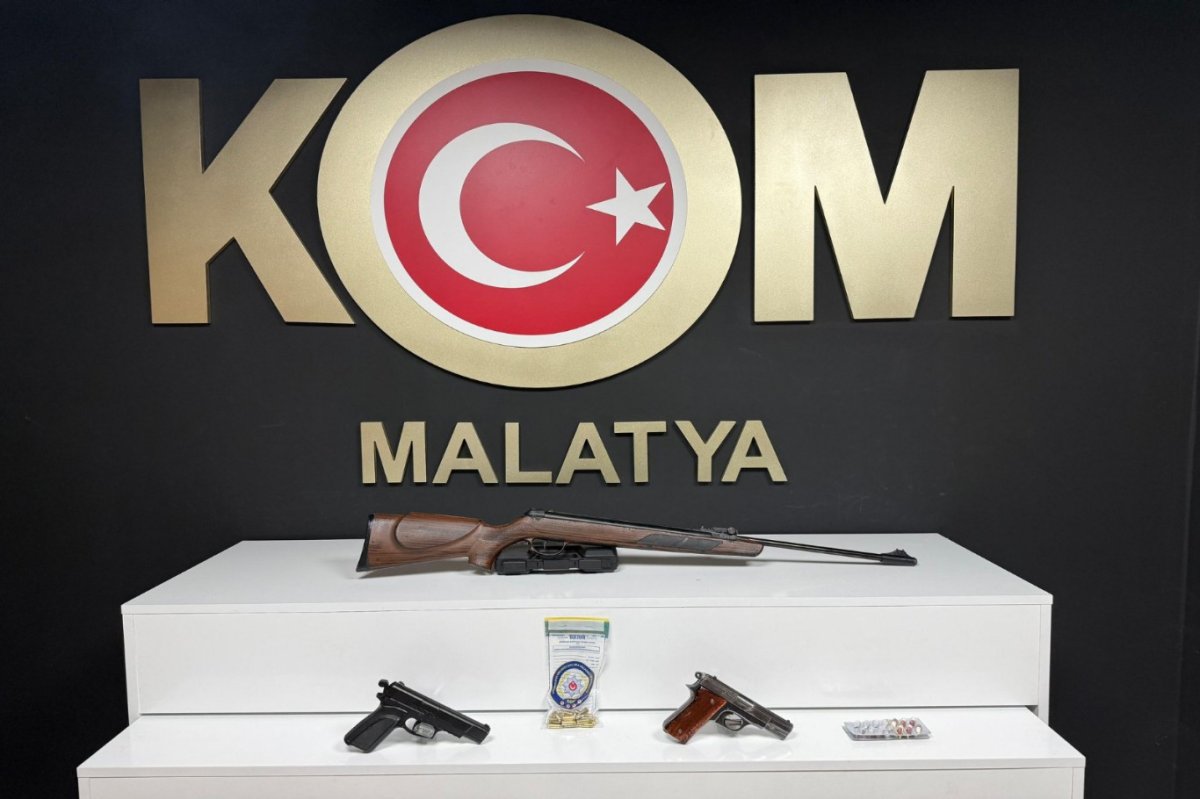 Malatya'da çok sayıda silah ele geçirildi: 2 gözaltı