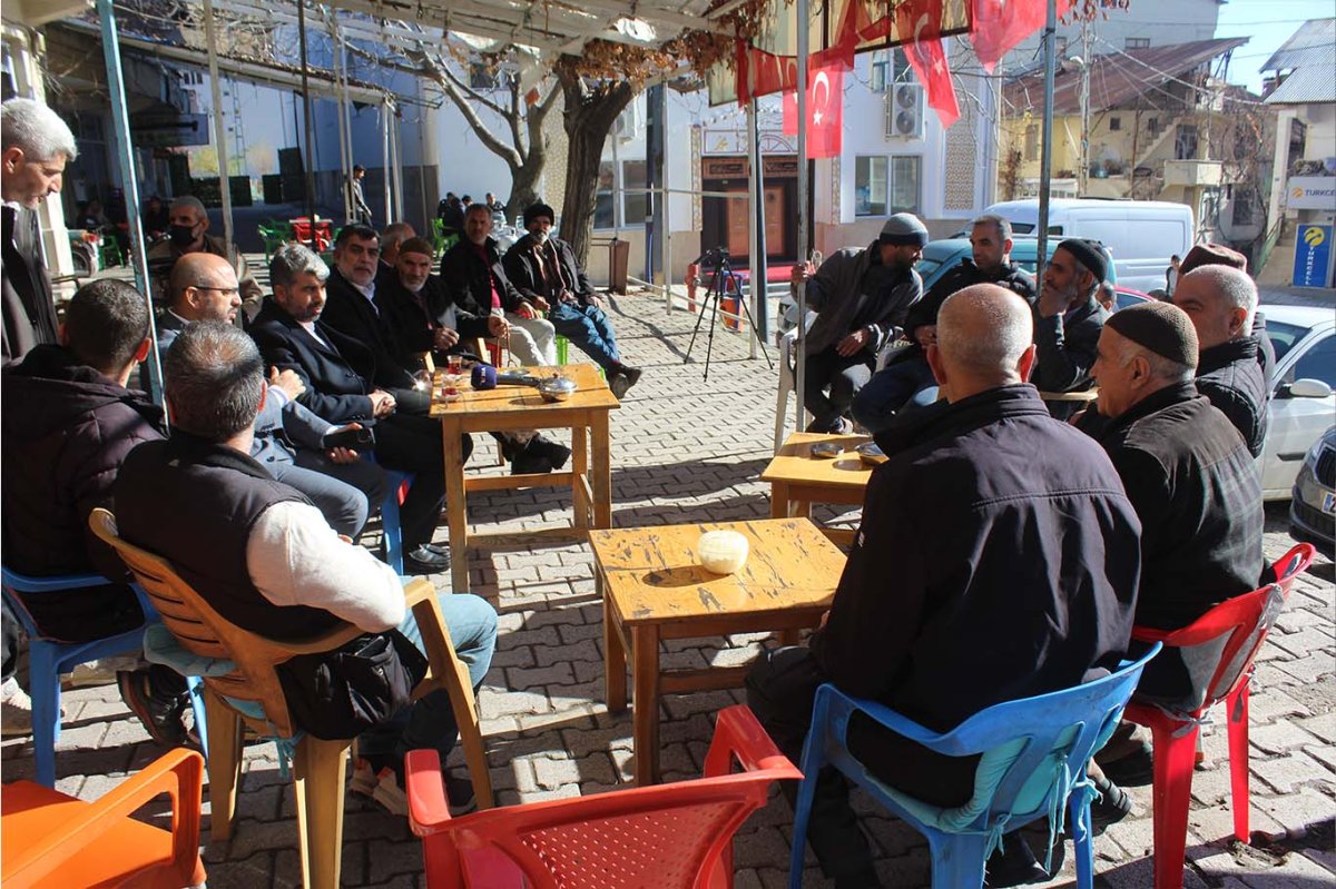 HÜDA PAR Milletvekili Dinç, Arıcak’ta halkla buluştu