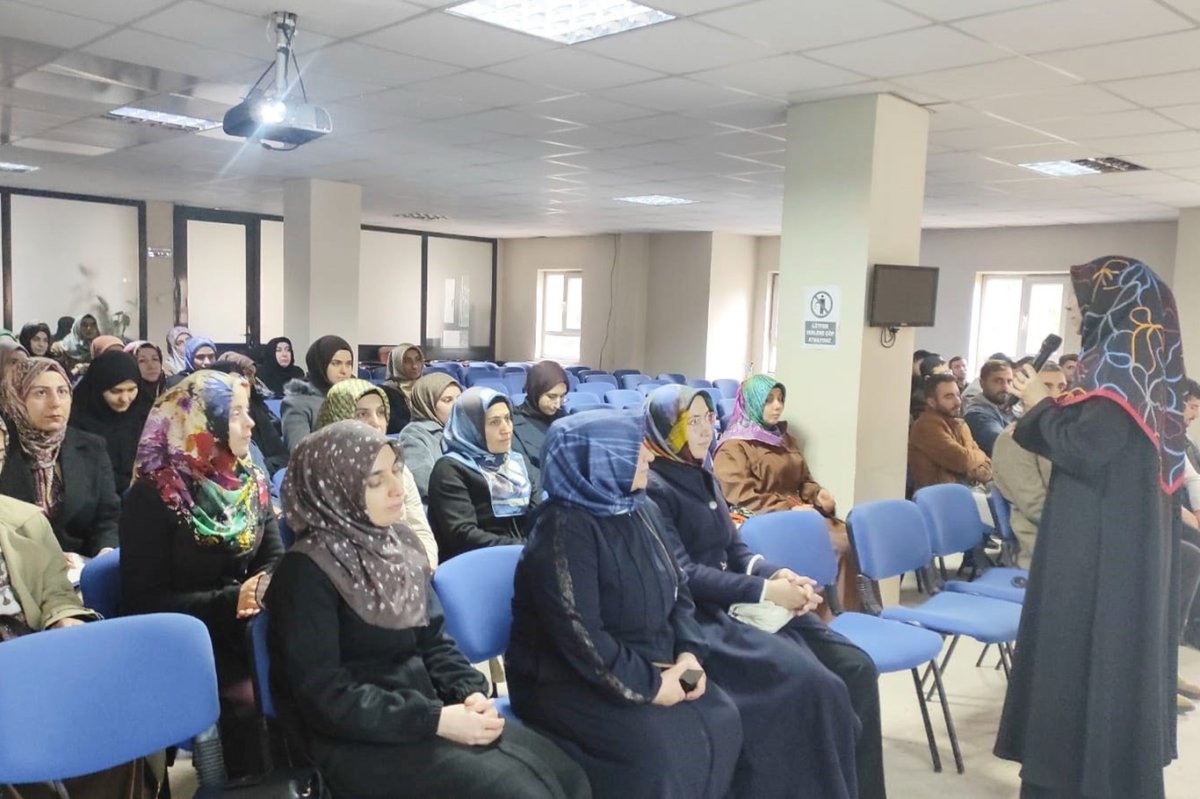 Batman İl Müftülüğünden fahri öğreticilere yönelik hizmet içi eğitim