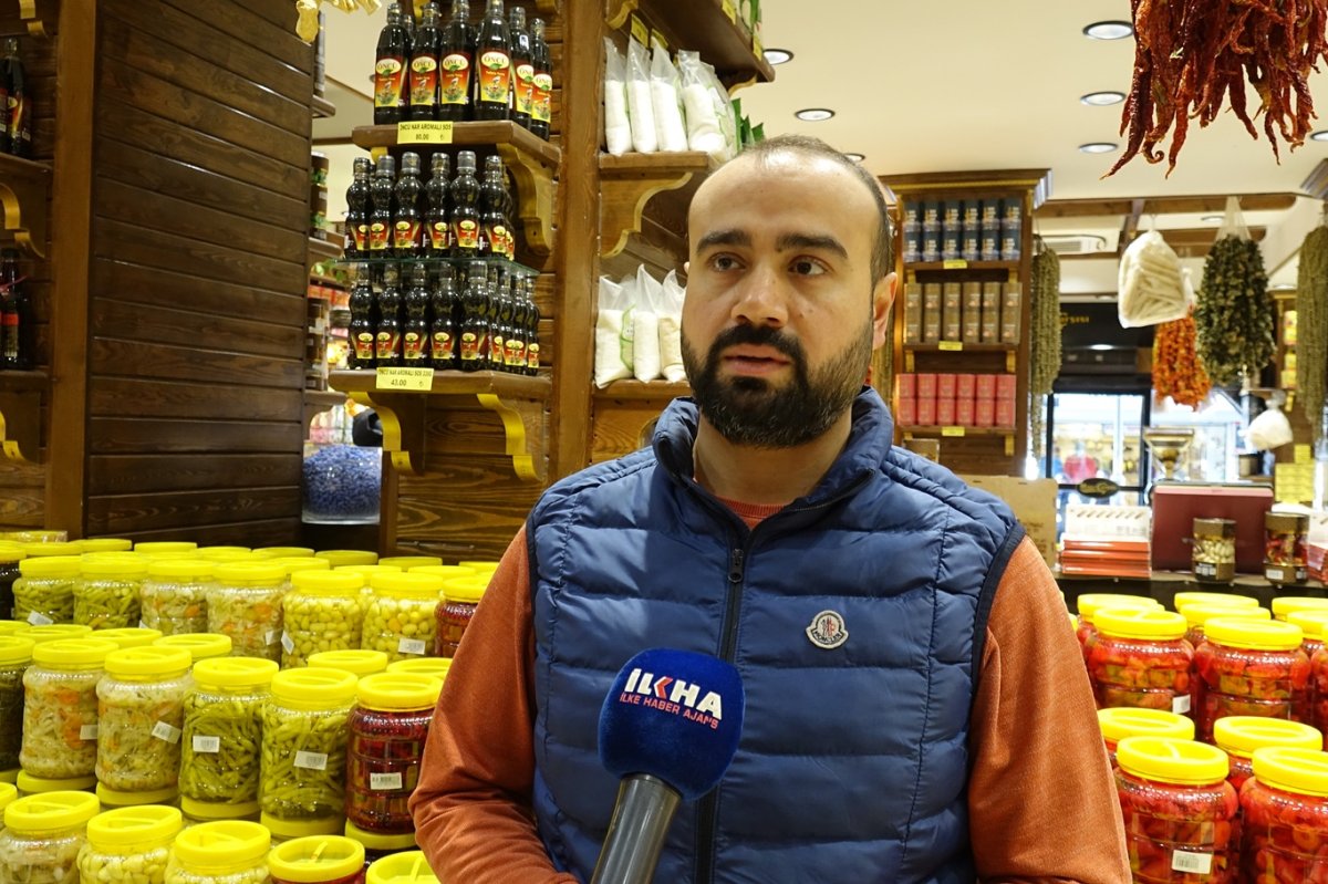 Turşuya kış talebi: 30'u aşkın çeşidiyle tezgâhlarda