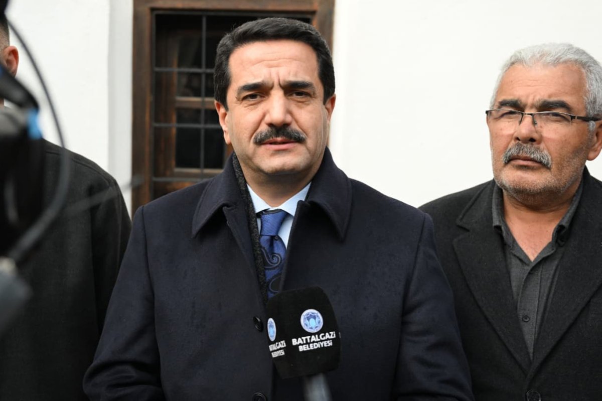 Battalgazi Belediye Başkanı Bayram Taşkın, mahalle muhtarlarıyla bir araya geldi