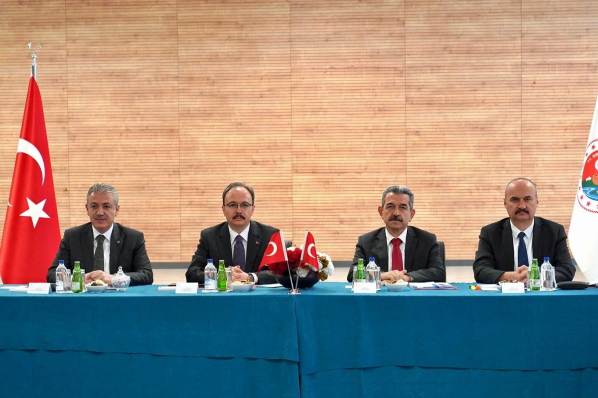 DİKA yönetim kurulu Şırnak'ta toplandı, bölge için yeni yatırım başlıkları belirlendi