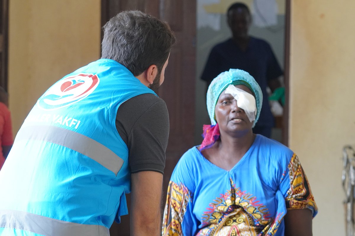 Yetimler Vakfı'ndan Kenya'da katarakt ameliyatı çalışması