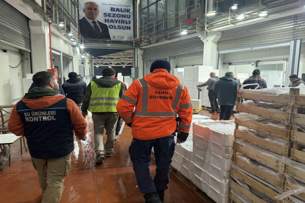 Bursa'da su ürünlerine denetim: 615 kilo istavrite el konuldu