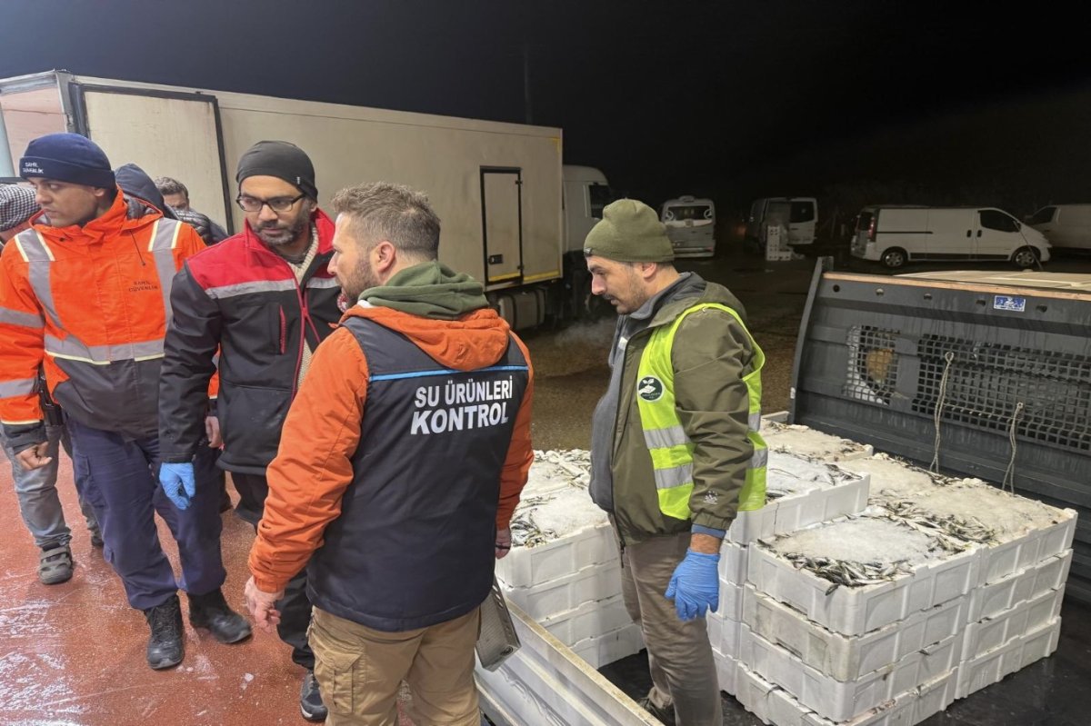 Bursa'da su ürünlerine denetim: 615 kilo istavrite el konuldu