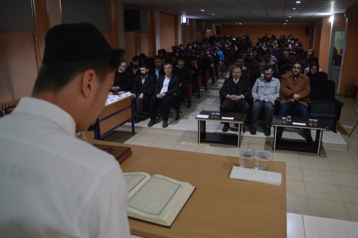 Siirt’te "Genç Sada Kur’an-ı Kerim’i Güzel Okuma ve Hafızlık Yarışması" düzenlendi
