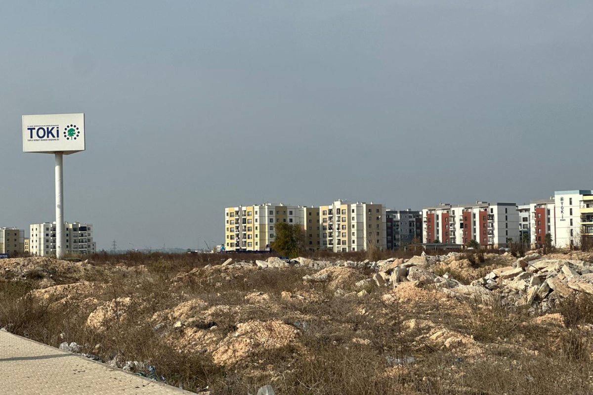 Adana Buruk TOKİ’de temel hizmetlere erişimde sorunlar yaşanıyor