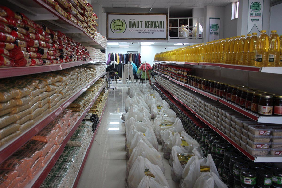 Gaziantep Umut Kervanı üç aylar münasebetiyle yüzlerce ailenin yüzünü güldürdü