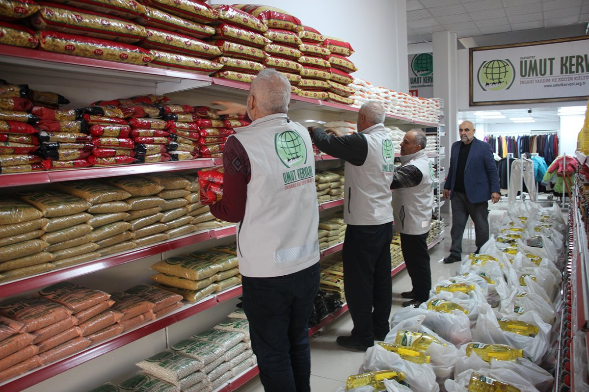 Gaziantep Umut Kervanı üç aylar münasebetiyle yüzlerce ailenin yüzünü güldürdü