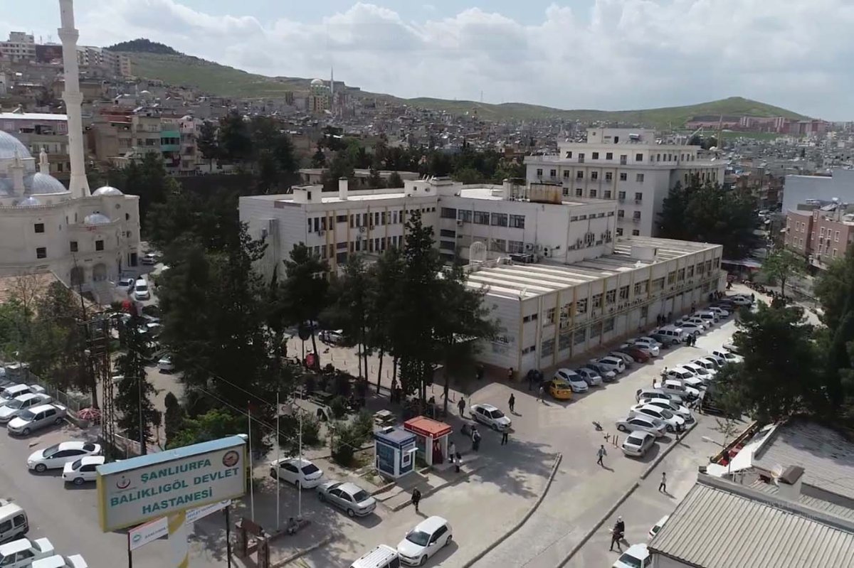 Balıklıgöl Devlet Hastanesi’nde 25 santimetrelik dev kist başarıyla alındı