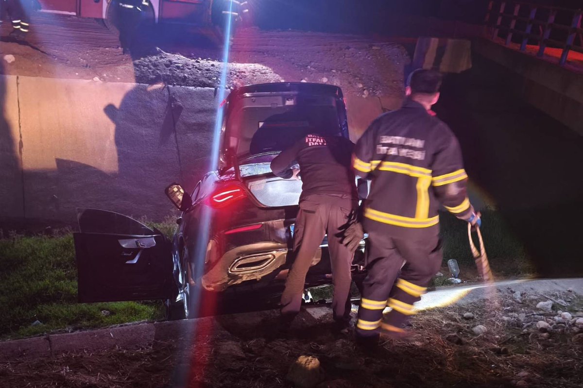 Batman'da sulama kanalına düşen aracın sürücüsü yaralı kurtarıldı