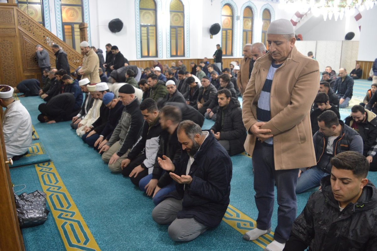 Siirt’te Regaib Kandili’nde Filistin ve mazlum coğrafyalar için dualar edildi