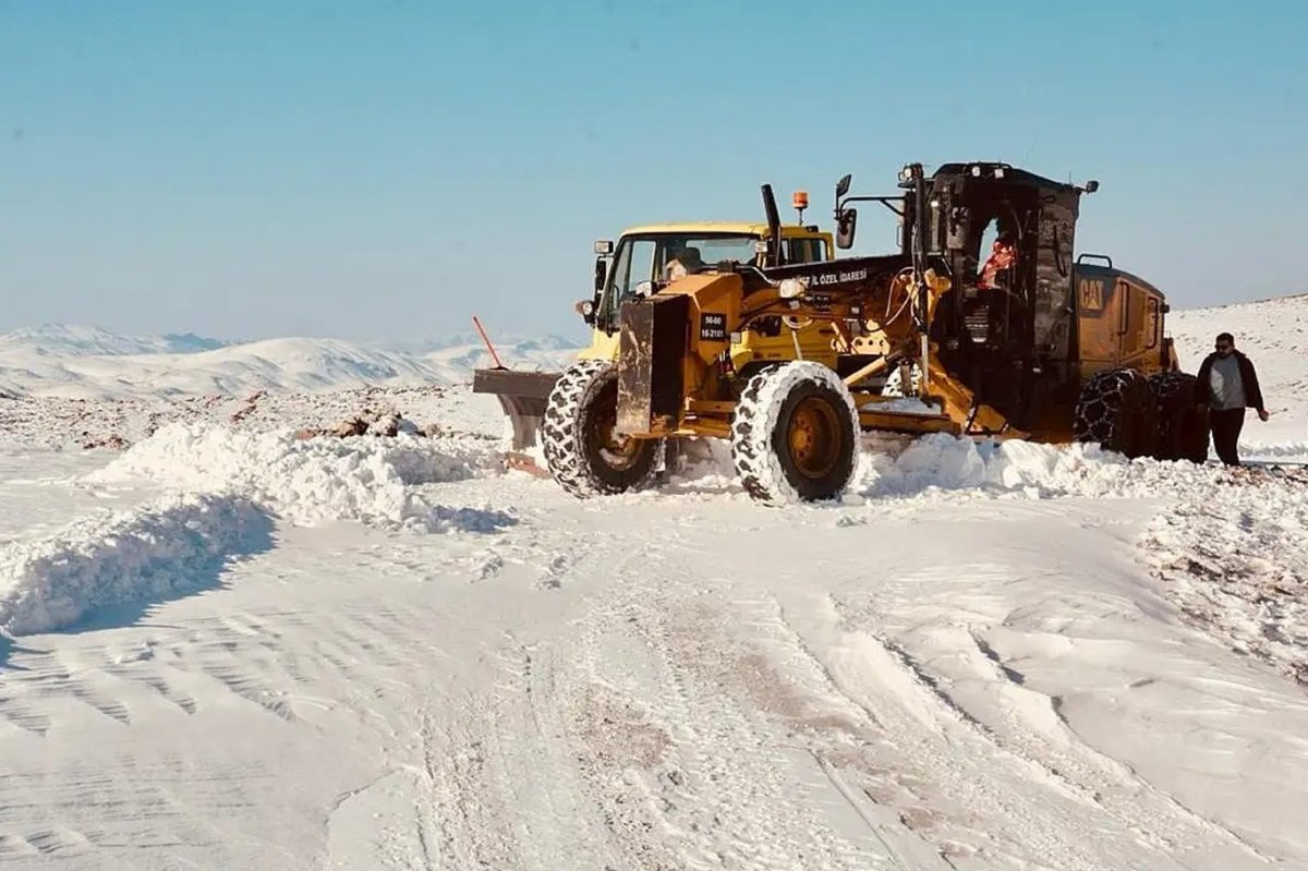 Siirt’te 45 köy yolu kar nedeniyle ulaşıma kapandı