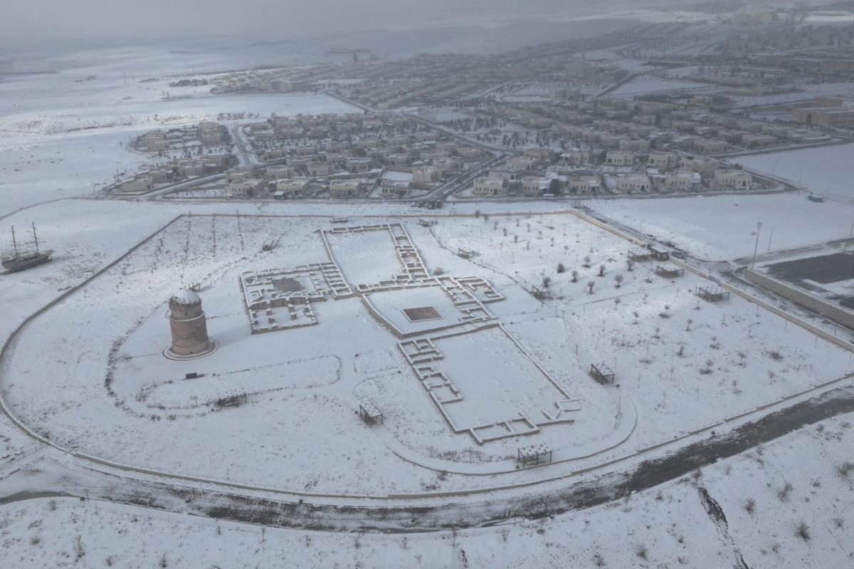 Kar yağışı sonrası Hasankeyf'te kartpostallık manzaralar oluştu