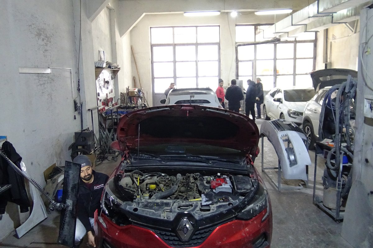 Yağışlar kazaları artırdı, kaportacılar taleplere yetişemiyor