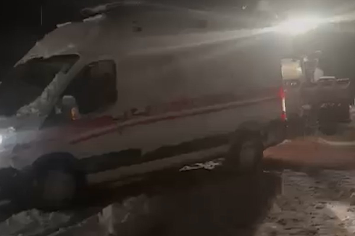 Şırnak'ta kar temizleme çalışmaları devam ediyor