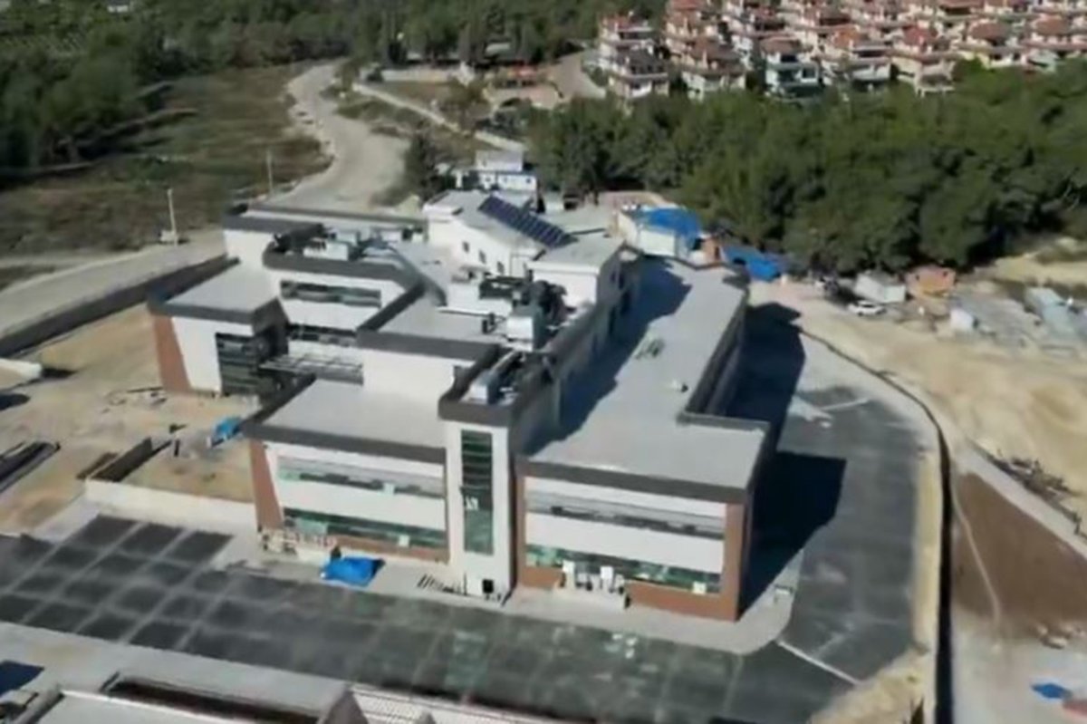 Mersin’de sağlık altyapısı güçleniyor: 16 yeni Ssğlık tesisi inşa ediliyor