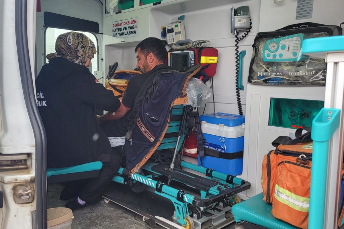 Siirt’te karla mücadele ekipleri acil vakalar için seferber oldu