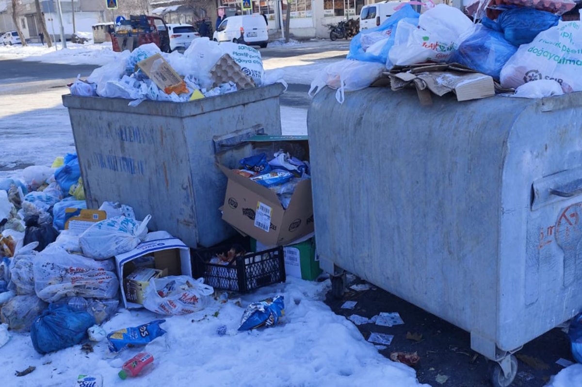 Batman'da çöp birikintisi tepki çekiyor
