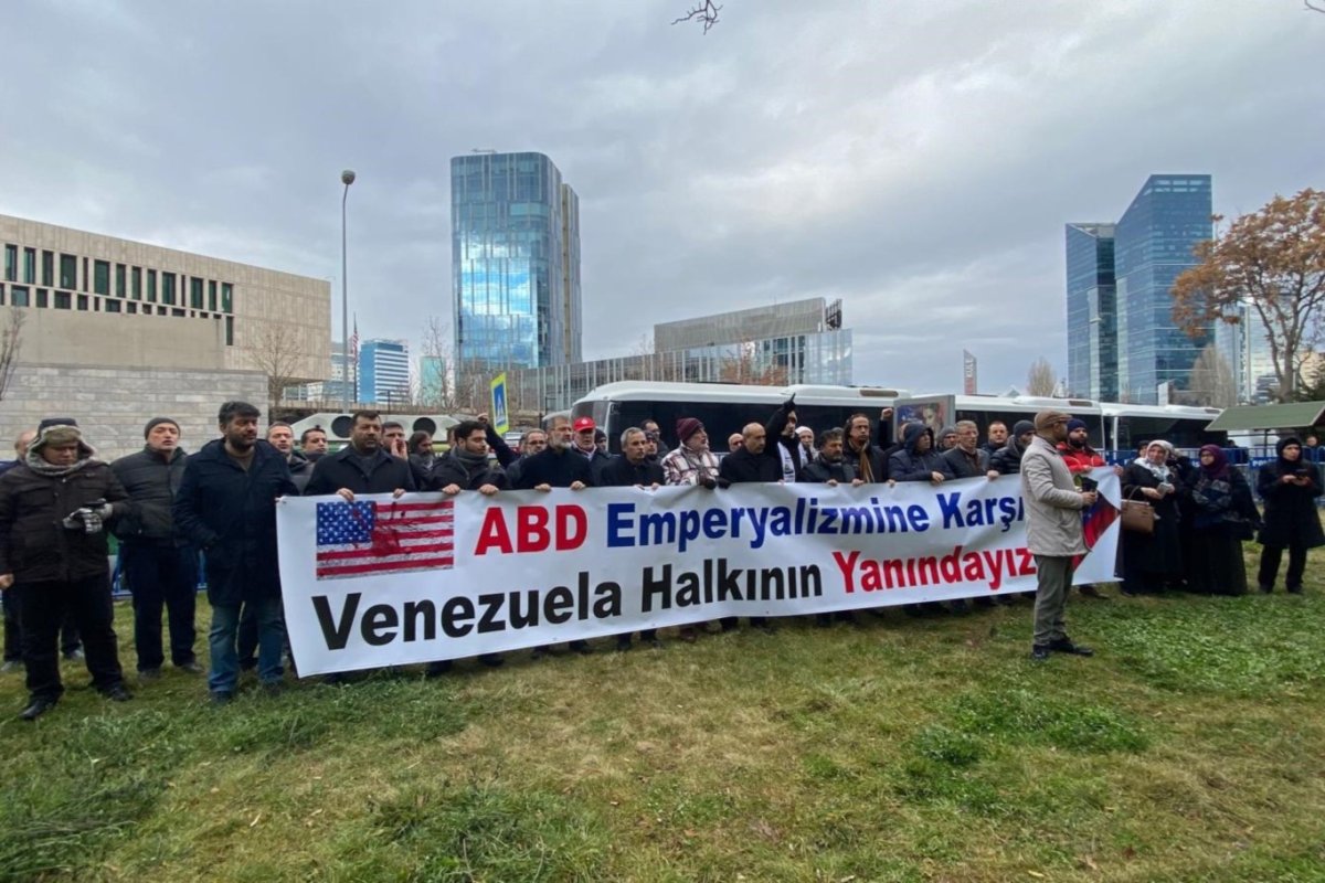 ASTP’den ABD Büyükelçiliği önünde Venezuela protestosu