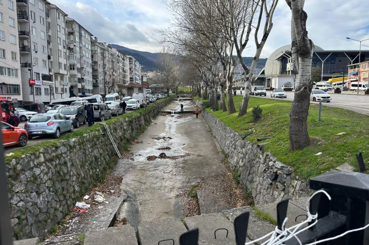 Bursa’da dere içinde erkek cesedi bulundu