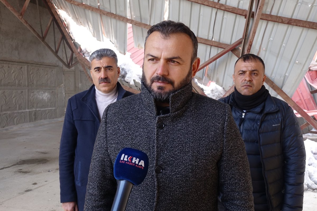 Çatılar çöktü, ürünler zarar gördü: Buğday pazarı esnafından destek çağrısı